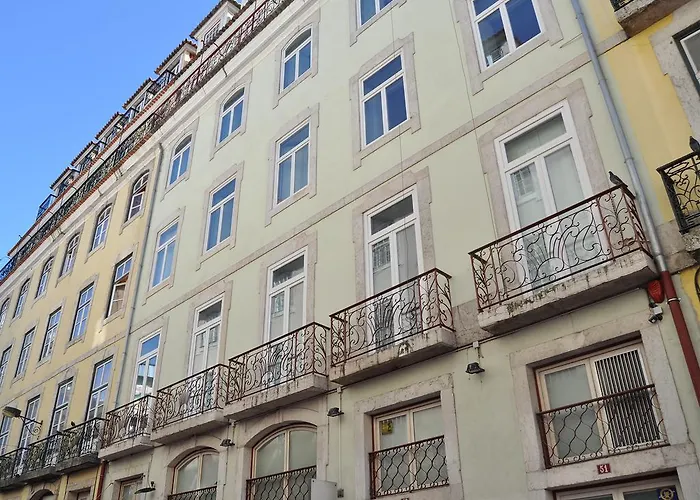Freedom Serviced Apartments - Cais Do Sodre